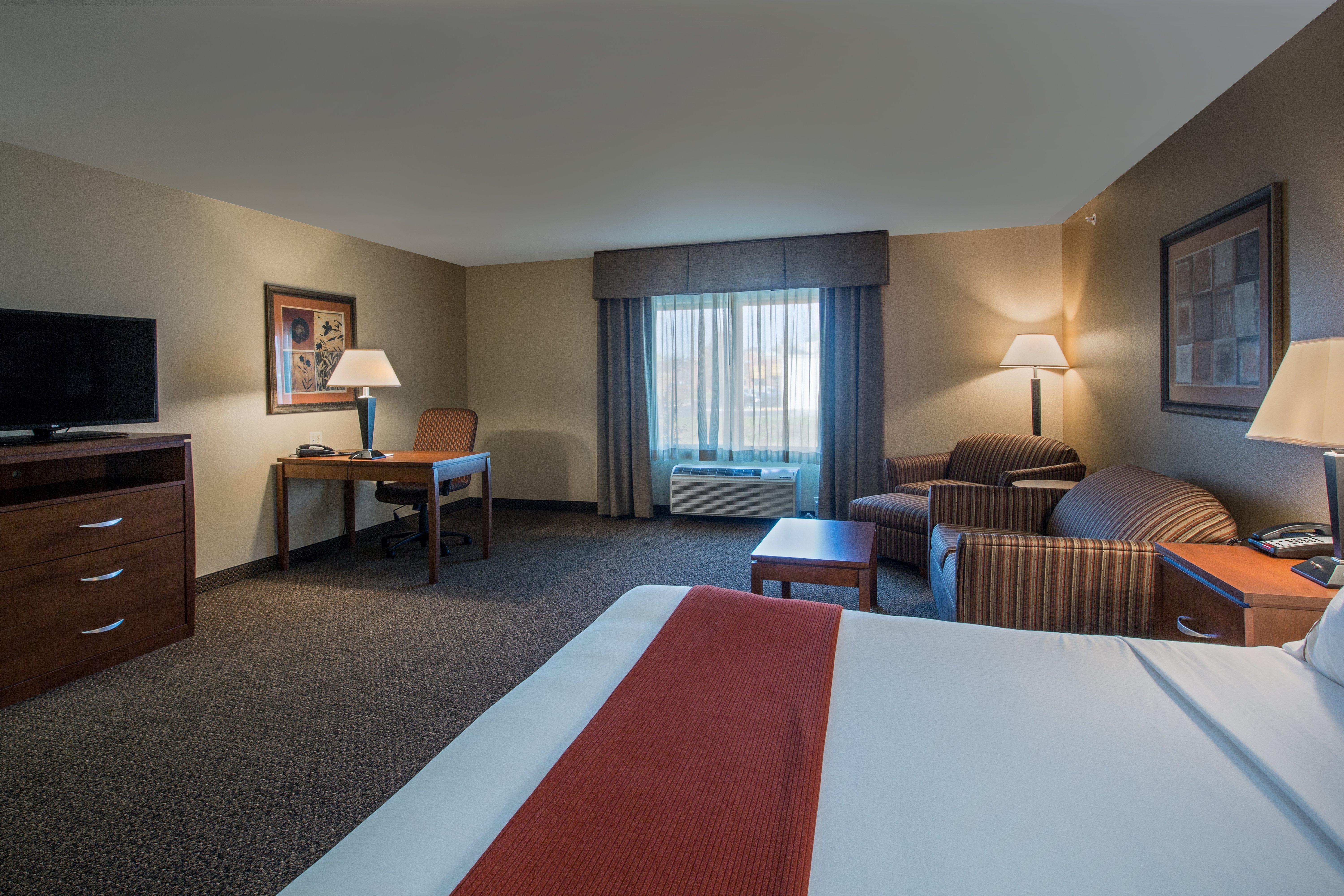 Holiday Inn Express Hotel & Suites Lewisburg By Ihg Exterior foto